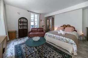 Superbe studio avec terrasse dans immeuble classé - Image 5