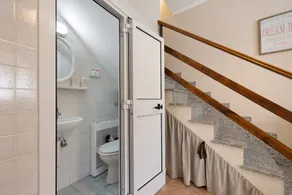 Holiday Home \"Pocket House\" with Mountain View, Private Balcony and Wi-Fi - Image 3