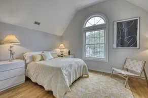 Exquisite Waterfront Townhome in Greenport with Pool and Boat Slip. Walk to all! - Image 3