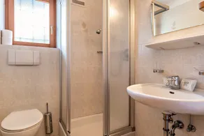 Apartment 'Figisterhof Small' with Mountain View, Shared Terrace and Wi-Fi - Image 2