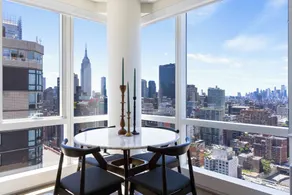 2 bedroom luxury Empire State VIEW - Image 3