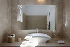 Villa de luxe avec piscine à débordement privée, belle vue sur la mer, à 10 min à pied de Fiscardo - Image 4