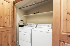 Moose Mgmt at Bear Hollow 5477-L: Pvt Hot Tub-Dog Friendly-BBQ, Pool, Parking - Image 3