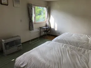 30 Sekunden zu Fuß vom Bahnhof entfernt!Vierbettzimmer, Küche vorhanden, Farm Tour ist ebenfalls verfügbar - Image 3