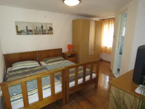 Gammelt renoveret hus med privat swimmingpool, romantisk, rolig, familievenlig - Image 4