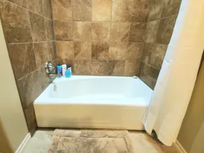 Comfortable House in Tahlequah, OK - Image 3