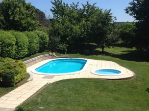 Holiday apartment with pool - Image 4