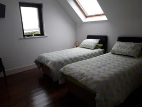 Stunning House 5 min walk from Omey strand - sleeps 8 guests  in 4 bedrooms - Image 3