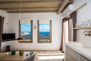 Holiday Home 'Aris Sky Suite Private Mini Poolspa' with Sea View, Wi-Fi and Air Conditioning - Image 2