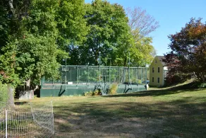 Large family compound , guest house, barn, pool on 13 acres - Image 5