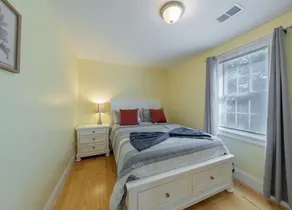 Large 5BR Peaceful House near Perry Beach • Pet-Friendly w/Parking 284 - Image 5