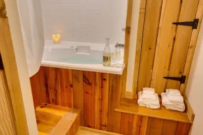 Hanging Rock Cabin - - Image 2