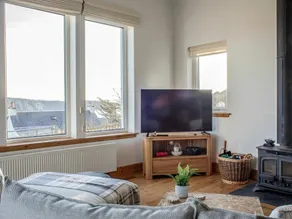 Wonderful private villa for 6 guests with TV - Image 3