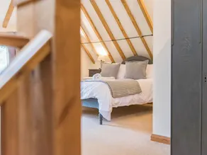 3 bedroom accommodation in Hollingbourne - Image 5