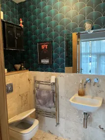 Luxury 4 Bedroom Family Home in Quaint Shannon Side Village - Image 4