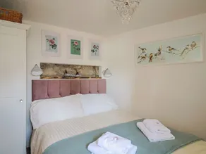 CLEVE COTTAGE, family friendly, country holiday cottage in Lyme Regis - Image 5