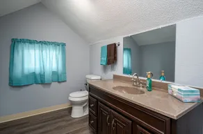This property is conviently located in Lakeside, within minutes from the Lake. - Image 3