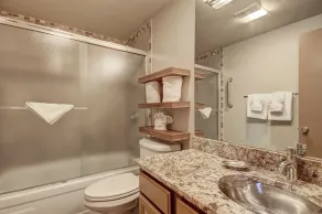 Nice Update Condo - Great Access to Superbee Lift in East Village - AN302 by RedAwning - Image 5