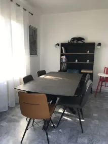 Maison de Famille Sous les Pins Avec Piscine - Image 3