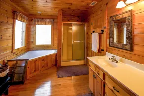 Black Bear Lodge - Cabine supérieure de première classe avec bain à remous et vues fantastiques! - Image 3