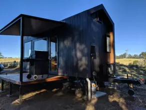 Tiny Farm House on the Hill - Image 4