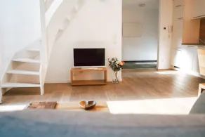 Geschmackvolles Ferienhaus mit eigener Terrasse und WLAN - Image 2