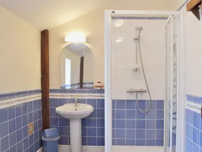 2 bedroom accommodation in Whitwell Farm, Colyford, near Seaton - Image 3