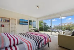 Eastern Views Beach House - Image 4