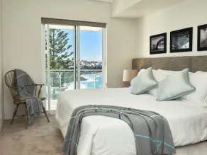 Ocean view apartment with a stroll to Bronte Beach - Image 5