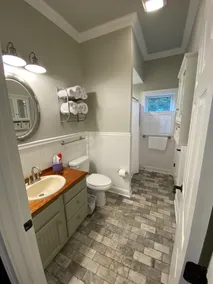 Charming one bedroom Carriage House a part of the Eden at Gracefield Event Venue - Image 2