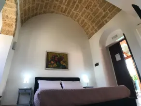 VILLA EVA: Historic Home with a Pool in Santa Maria di Leuca - Image 3