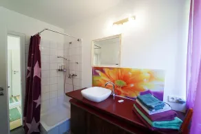 Large, quiet vacation apartment (approx. 70sqm) with large balcony and shared use of the garden - Image 3