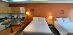 MH Family Suite in the best area of the city (2 Queen beds) - Image 5