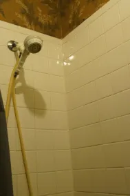 2 BR 2.5 Bathroom Townhouse Near Memorial City - Image 5