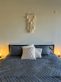 Stylish Townhouse In Uptown, 1BD studio, City Views & WiFi - Image 3