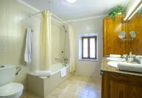Owl Booking Villa Can Bandera - Rustic Stay - Image 2