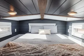 Zion Getaway Cozy Tiny Home with Private Hot Tub - Image 4