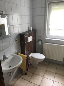 Com uma localização idílica casa, numa tranquila borda da floresta comprimento até 6 pessoas - Image 3