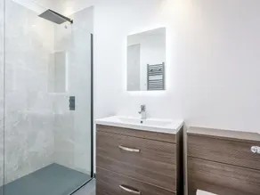 2 bedroom accommodation in Santon Downham - Image 3