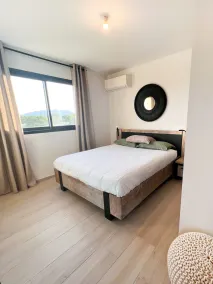 2 mins from the beach! Apartment in new contemporary residence with swimming pool - Image 4