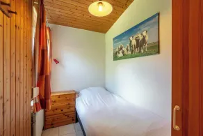 Lovely Bunglow With Garden - Image 4