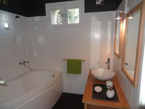 Gîte pour 5 personnes avec piscine, salle de jeux et étang de pèche, dans le Quercy - Image 2