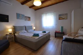 Graziella Apartment Erdgeschoss - Image 4