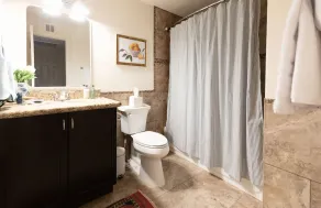 Family Home w/ Pool + Putting Green - Minutes to Phx/Scottsdale Home - Image 4