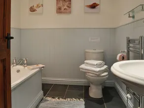 5 bedroom accommodation in Jacobstow, Bude - Image 4