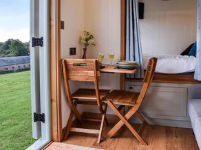 1 bedroom accommodation in Little Braunston - Image 4