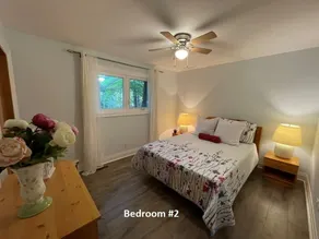 Spacious cottage on Muskoka Lake with private dock - Image 3