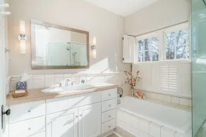 Only Urban Beach House in Chicago - Image 4