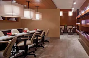 2 Connecting Suites at a 4⭐️ Hotel - Image 5