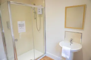 Sapphire Suite Sasco Apartments - Image 5